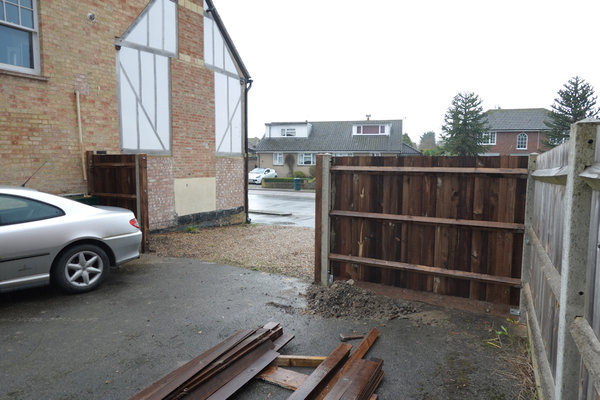 fence-finished.jpg