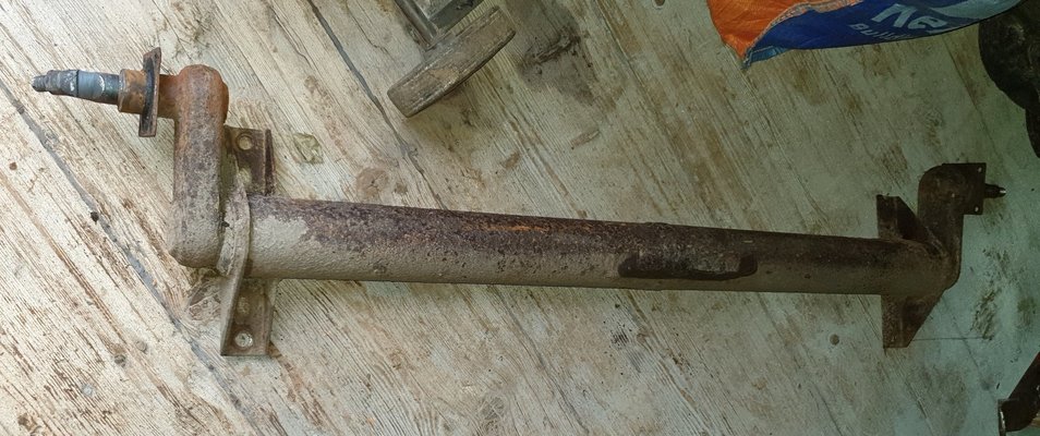 Damaged axle.jpg
