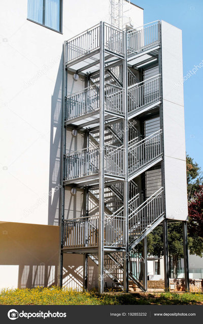 depositphotos_192853232-stock-photo-fire-exit-metal-fire-escape.jpg