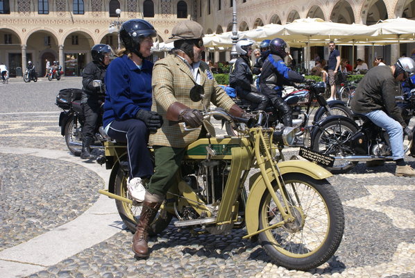 matchless 589.jpg