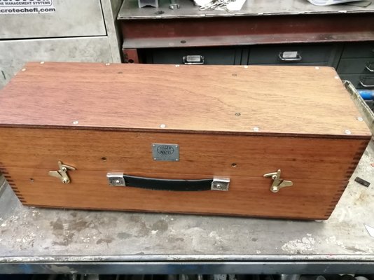 AC2 box refurb 1.jpg