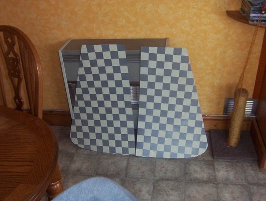 bonnet chequers.jpg