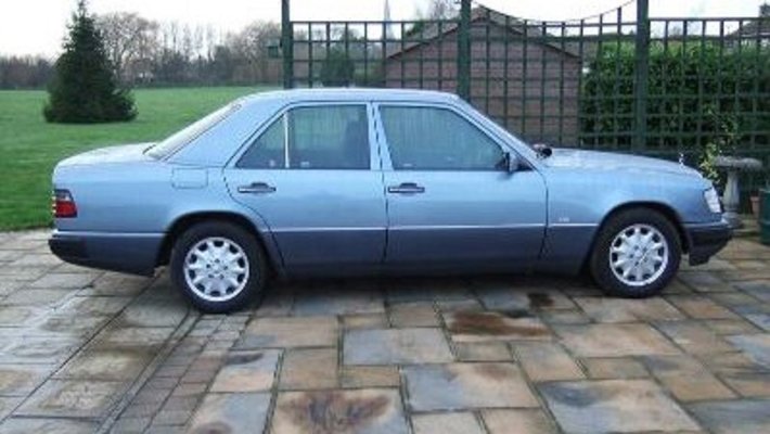 Merc E300.jpg Merc E300.jpg