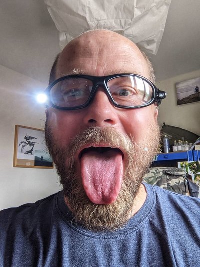 tinder pose.jpg