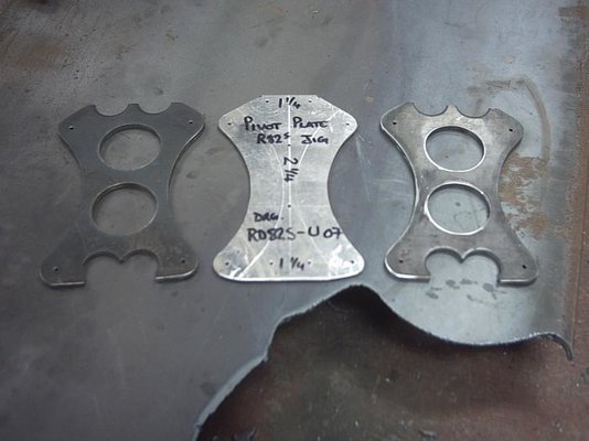 Pivot plates1.jpg