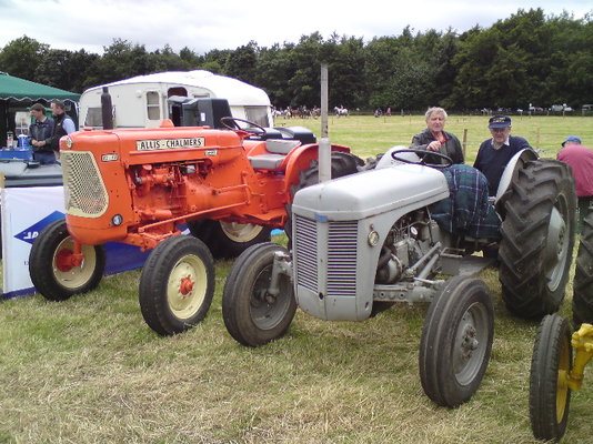 tractor1.jpg
