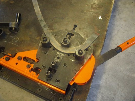 powerbender 30x5mm on edge other way up.jpg powerbender 30x5mm on edge other way up.jpg