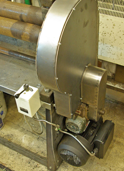 76 x 1m pyramid rolls.jpg