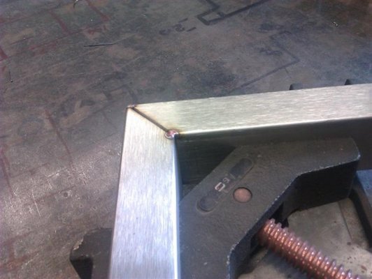 1Mitred corner (Medium).jpg