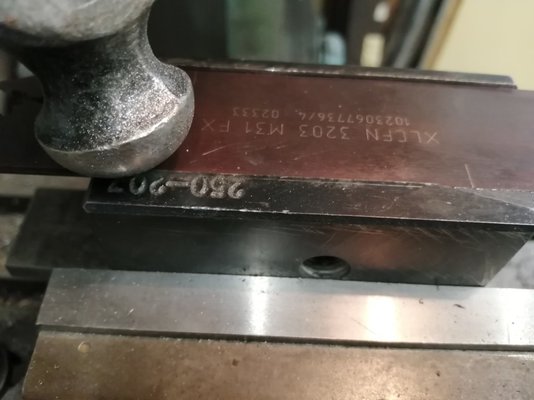 parting blade holder 2.jpg