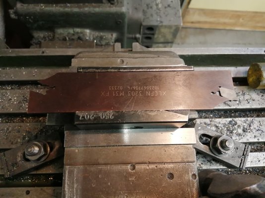 parting blade holder 3.jpg