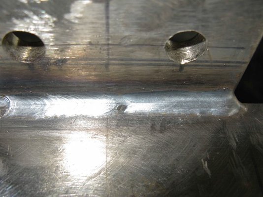 5. lower winch hold down bracket weld IMG_0369.jpg