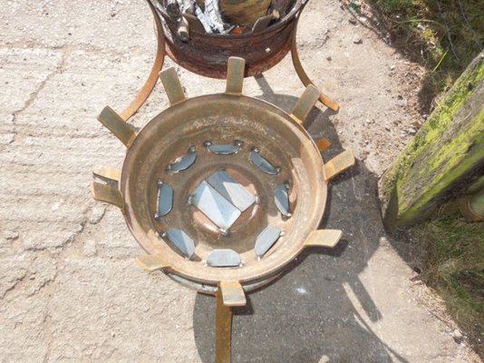 firepot inside.jpg firepot inside.jpg