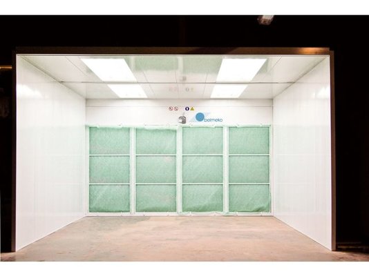 spraybooth-with-filter-surface-010517445-product_zoom.jpg