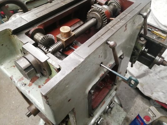 y axis screw 3.jpg y axis screw 3.jpg