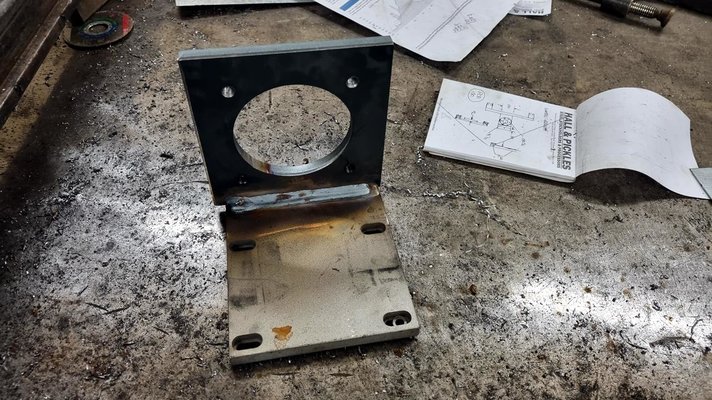 Servo Bracket01.jpg Servo Bracket01.jpg