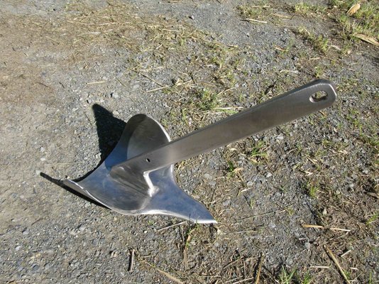 Curved anchor 1 IMG_0519.jpg