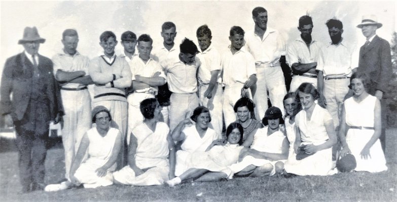 Fiddington cricket 1932.jpg