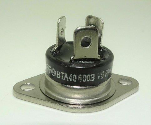 TRIAC.jpg