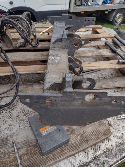 mount beam.jpg