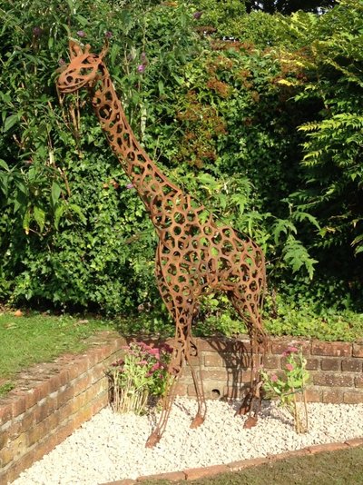 Giraffe_2.jpg Giraffe_2.jpg