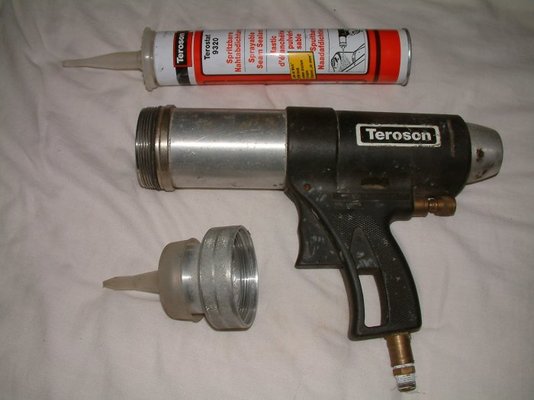 Teroson Gun and Cartridge.jpg