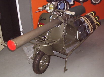 Vespa 150 T.A.P. (Truppe Aeree Portate).JPG
