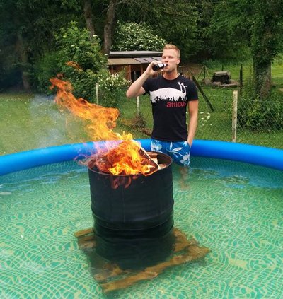 7813e74f85d7dc7e4a7b99c51224343f--redneck-pool-redneck-crazy.jpg