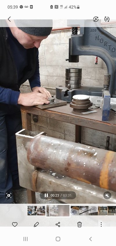 Screenshot_20221018-053931_Gallery.jpg Screenshot_20221018-053931_Gallery.jpg