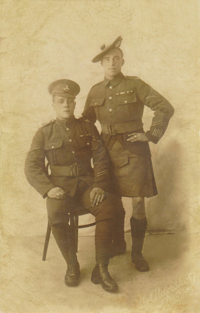 Sergeant Frank Fraser  standing with army pal ww1 s.jpg