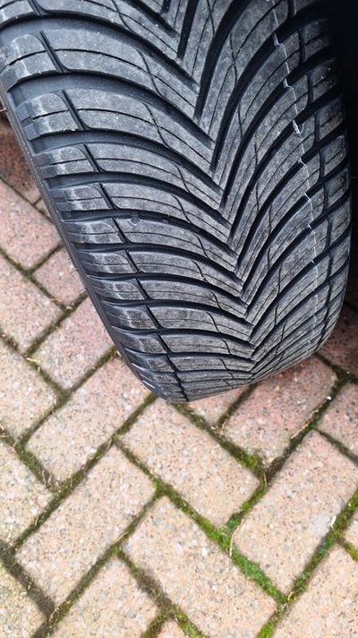 Tyres02.jpg