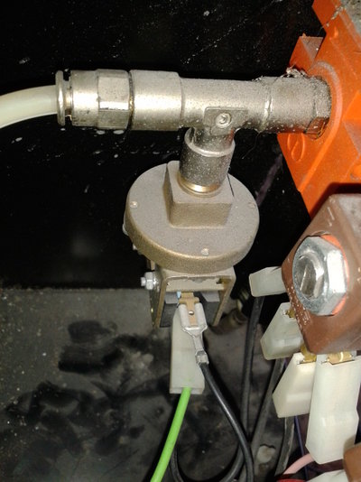 air valve.jpg