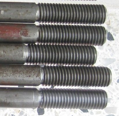 5-8-inch-BSW-Threads-Screwcut-on-the-Kanwa-Lathe-001-Small~3.jpg
