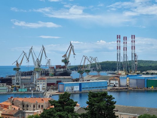 Cranes.jpg
