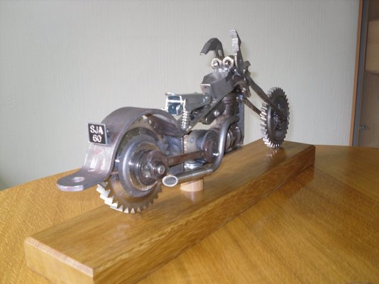 bike and girls 003.JPG