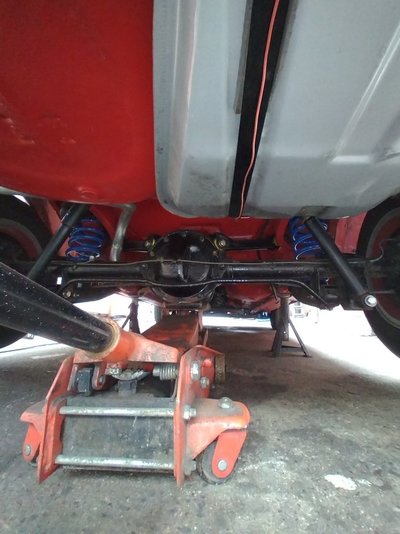 unr axle.jpg