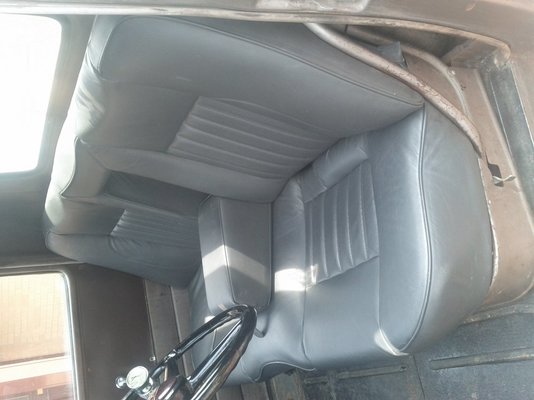 truck seats.jpg