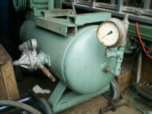 Broom & Wade Compressor 013.JPG