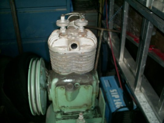 Broom & Wade Compressor 017.JPG