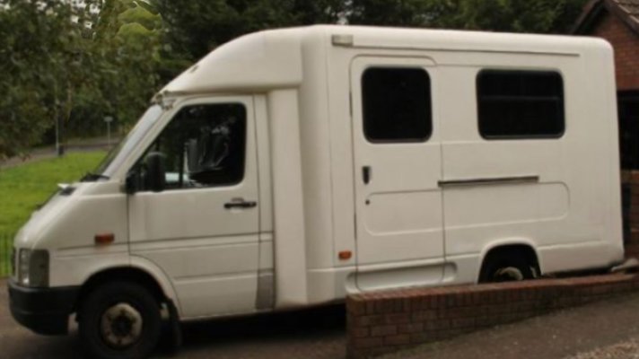 Volkswagen-LT46-Campervan-Ambulance-Motorhome-Conversion-Open-to-Offers (4).jpg