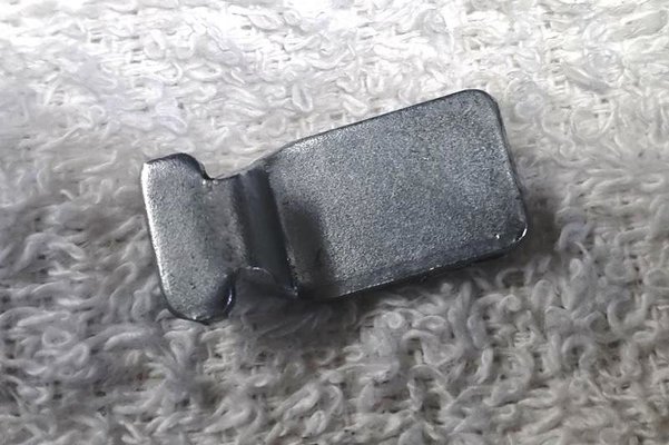 bench03.jpg bench03.jpg