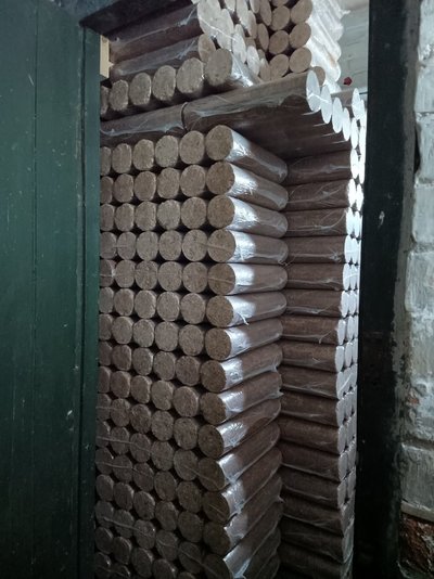 briquettes1.jpg