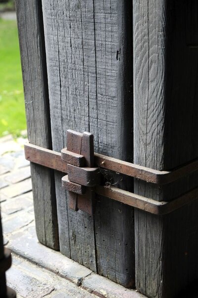 The Thorsen House columns.jpg