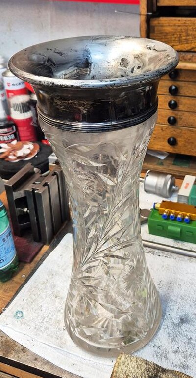 VASE-02.jpg