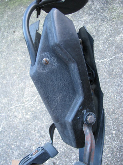 Plas-tic-tockus-detail2.jpg