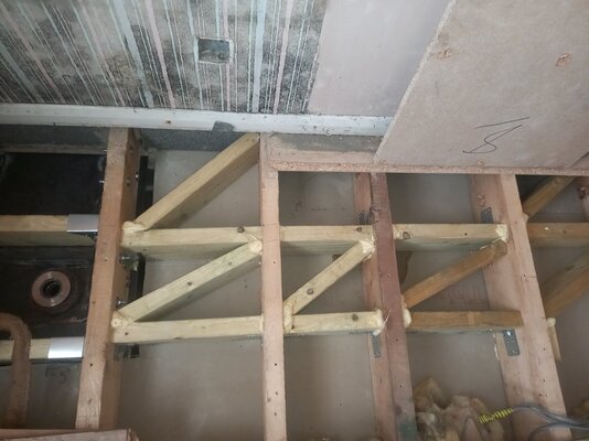 Joists.2.jpg