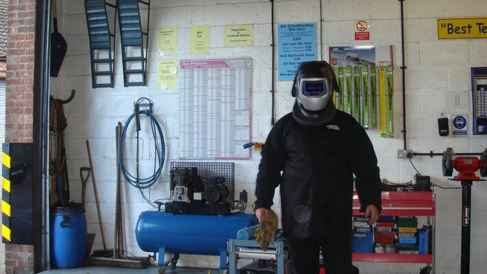 welding mask.JPG
