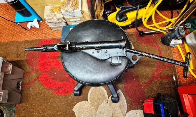 STEN02.jpg