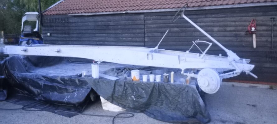 chassis primed.jpg