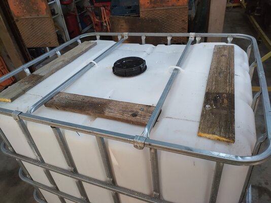 ibc_tentstore2.jpg ibc_tentstore2.jpg